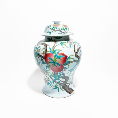 Lot 154 - Chinese porcelain ginger jar (or potiche) with a lid, featuring a "Longevity" motif