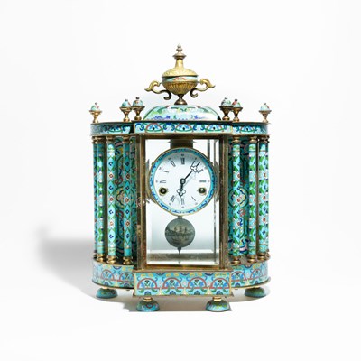Lot 121 - Chinese Export cloisonné mantel clock