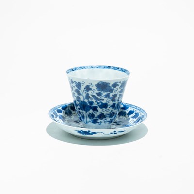 Lot 162 - Chinese Export Porcelain, blue and white cup and saucer