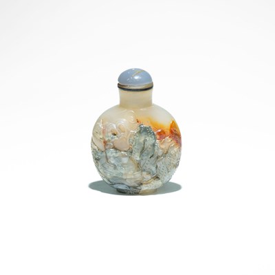 Lot 133 - Chinese Agate Cameo carved Snuff Bottle