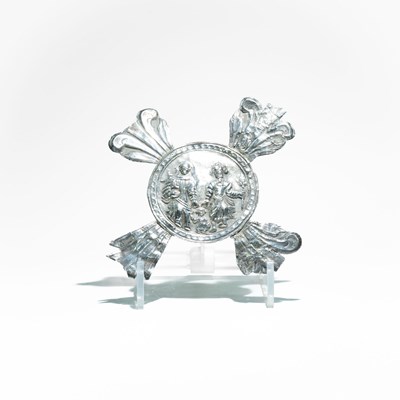 Lot 104 - A Silver Antique religious medallion, depicting the Holy Family