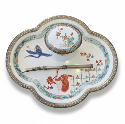 Lot 43 - A French porcelain ink stand, Chantilly
