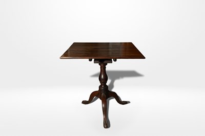 Lot 47 - A portuguese rosewood 'pé de galo' tilt-top tripod table
